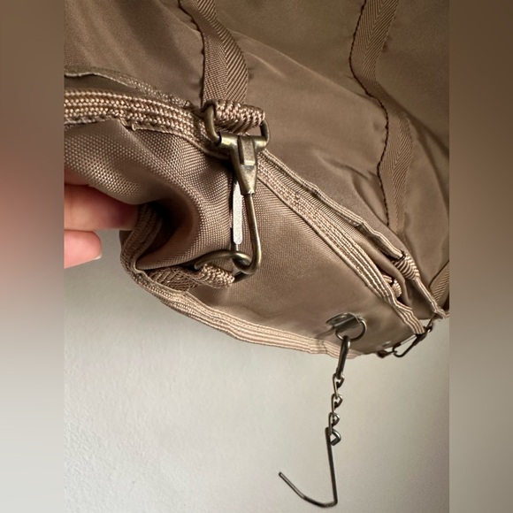 Pierre Cardin Travel Bag - NWOT - Picture 2 of 11